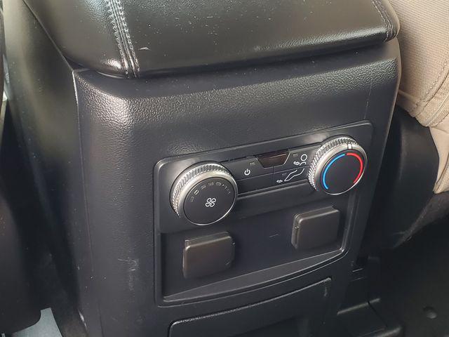 2022 Ford Explorer Base