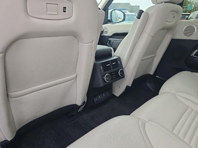 2025 Land Rover Discovery P300 S