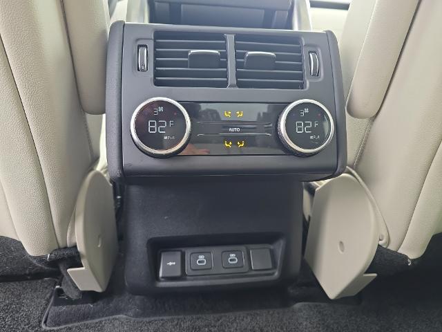 2025 Land Rover Discovery P300 S