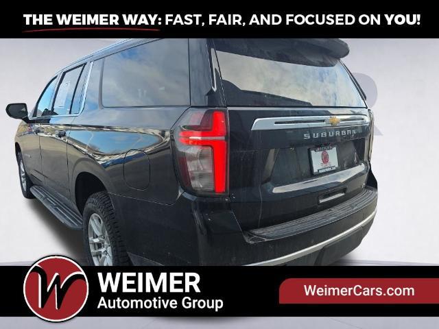 2022 Chevrolet Suburban 4WD LT