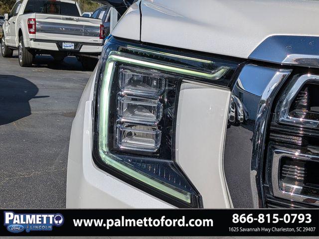 2022 GMC Yukon XL 4WD SLT