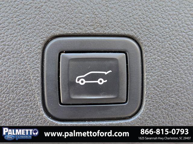 2022 GMC Yukon XL 4WD SLT