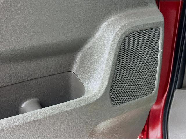 2021 Nissan 2500 SV High Roof V8