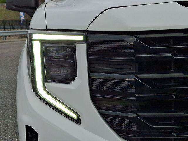 2022 GMC Sierra 1500 4WD Crew Cab Short Box Elevation