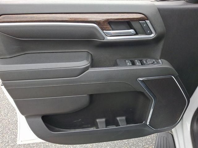 2022 GMC Sierra 1500 4WD Crew Cab Short Box Elevation