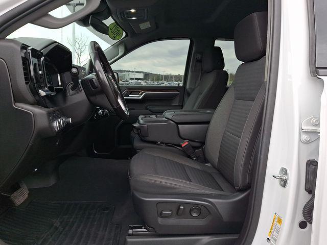 2022 GMC Sierra 1500 4WD Crew Cab Short Box Elevation