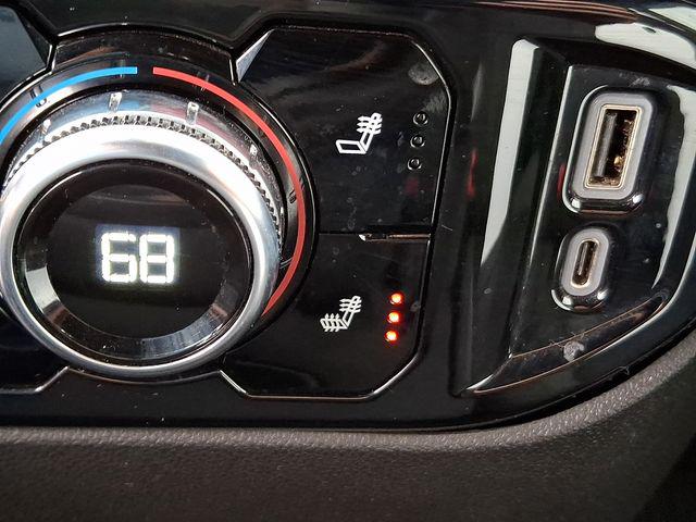 2022 GMC Sierra 1500 4WD Crew Cab Short Box Elevation