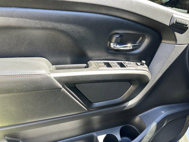 2022 Nissan Titan Crew Cab PRO-4X 4x4