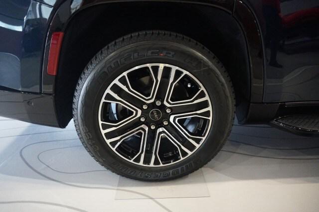 2026 Jeep Grand Wagoneer 4x2