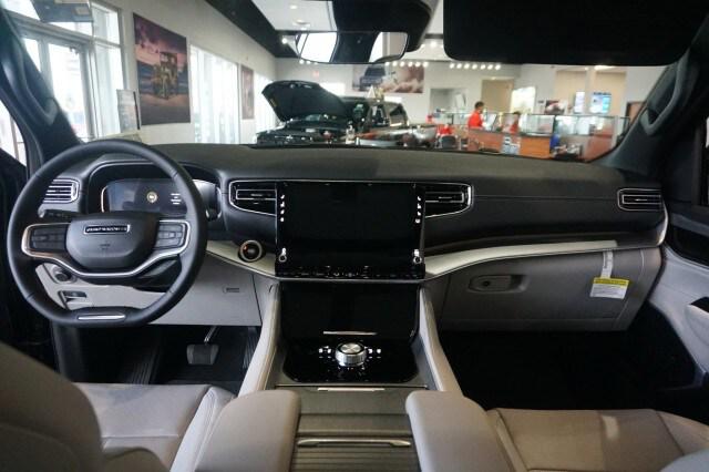 2026 Jeep Grand Wagoneer 4x2