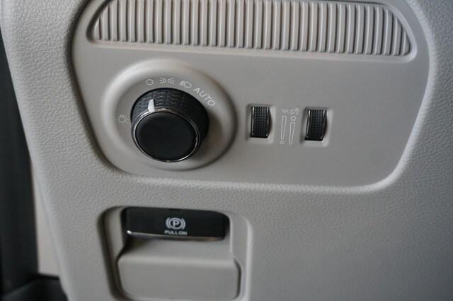 2026 Jeep Grand Wagoneer 4x2