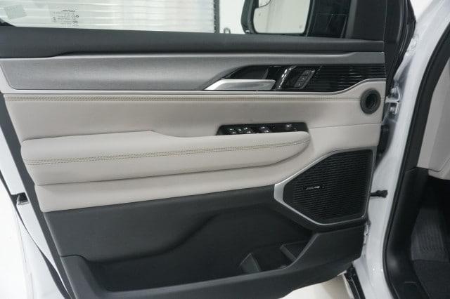 2026 Jeep Grand Wagoneer 4x2