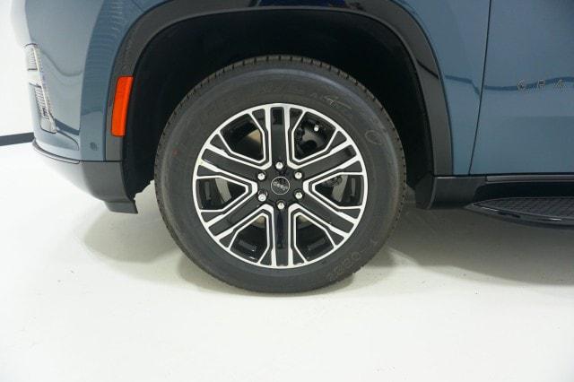 2026 Jeep Grand Wagoneer 4x2