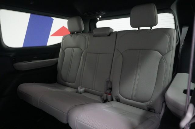2026 Jeep Grand Wagoneer 4x2
