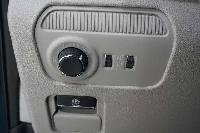 2026 Jeep Grand Wagoneer 4x2