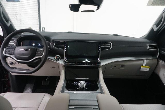 2026 Jeep Grand Wagoneer 4x2