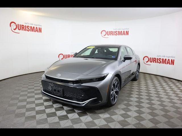 2025 Toyota Crown XLE 2025 Toyota Crown XLE