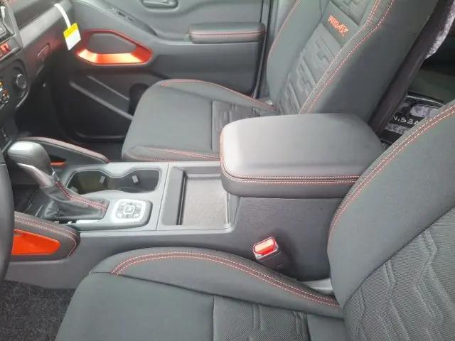2026 Nissan Frontier Crew Cab PRO-4X 4x4