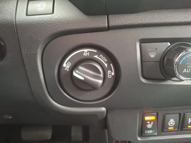2026 Nissan Frontier Crew Cab PRO-4X 4x4