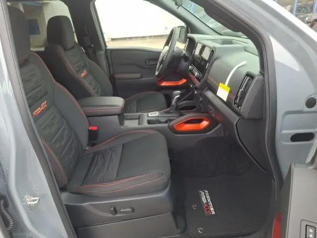 2026 Nissan Frontier Crew Cab PRO-4X 4x4