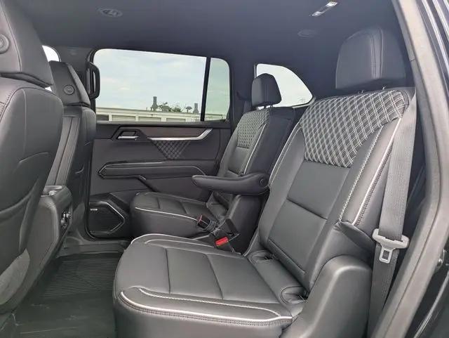 2026 GMC Acadia Denali FWD