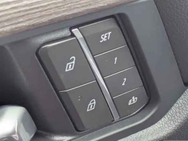 2026 GMC Acadia Denali FWD