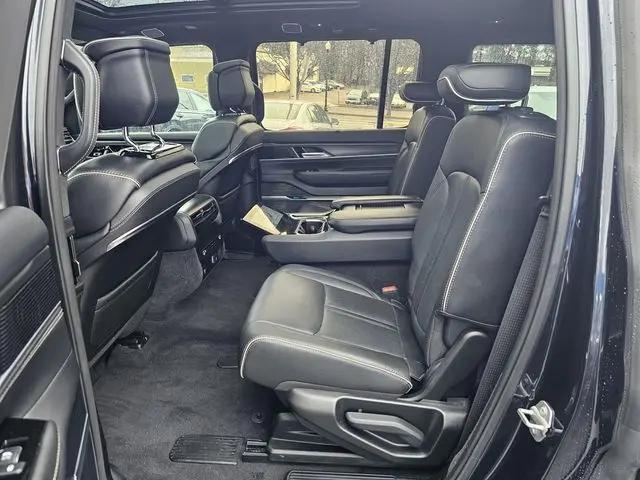 2024 Jeep Grand Wagoneer Series II 4x4