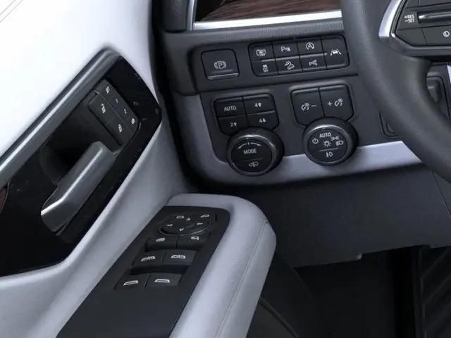 2026 Chevrolet Suburban Premier, 4WD