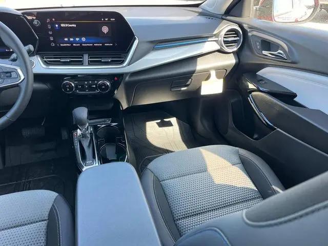 2026 Chevrolet Trax FWD LT