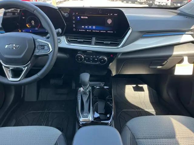 2026 Chevrolet Trax FWD LT