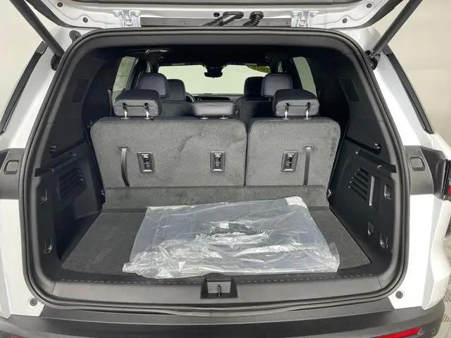 2026 Chevrolet Traverse AWD LT