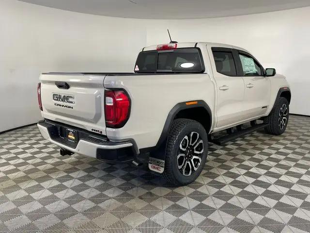 2026 GMC Canyon AT4, 4WD