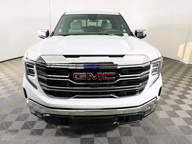 2026 GMC Sierra 1500 Crew Cab, Short Bed, SLT, 4WD