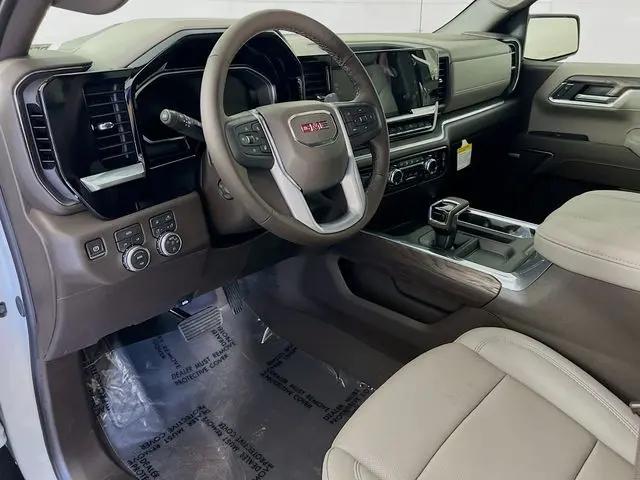 2026 GMC Sierra 1500 Crew Cab, Short Bed, SLT, 4WD
