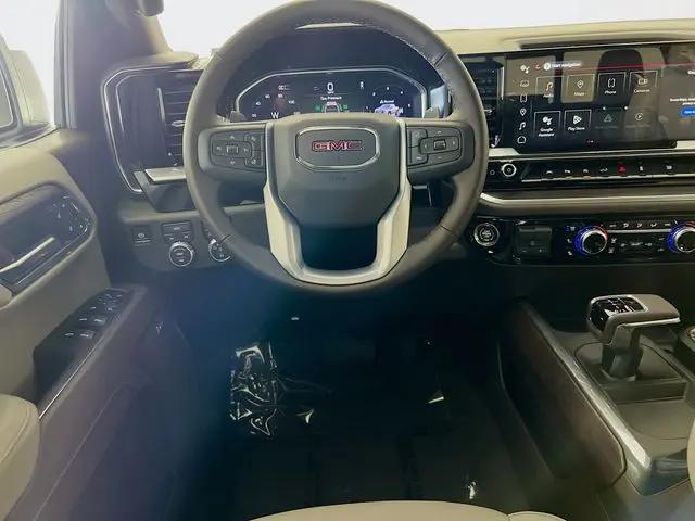 2026 GMC Sierra 1500 Crew Cab, Short Bed, SLT, 4WD