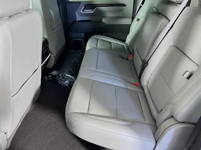 2026 GMC Sierra 1500 Crew Cab, Short Bed, SLT, 4WD