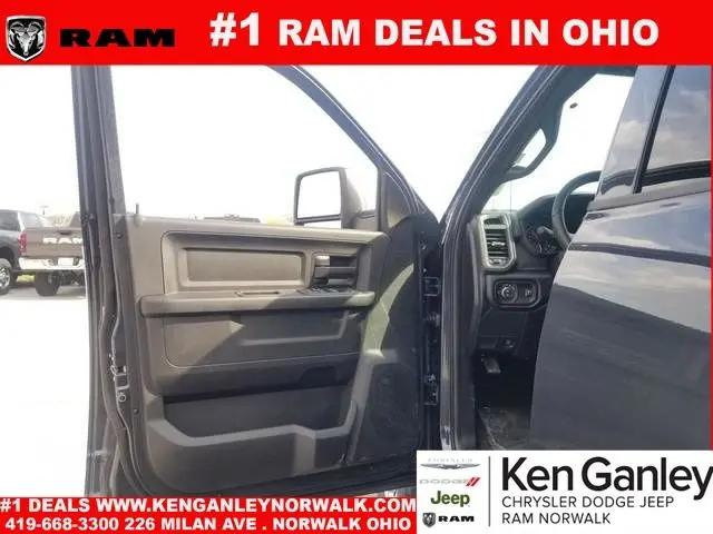 2026 Ram 3500 Tradesman Crew Cab 4x4 6'4" Box