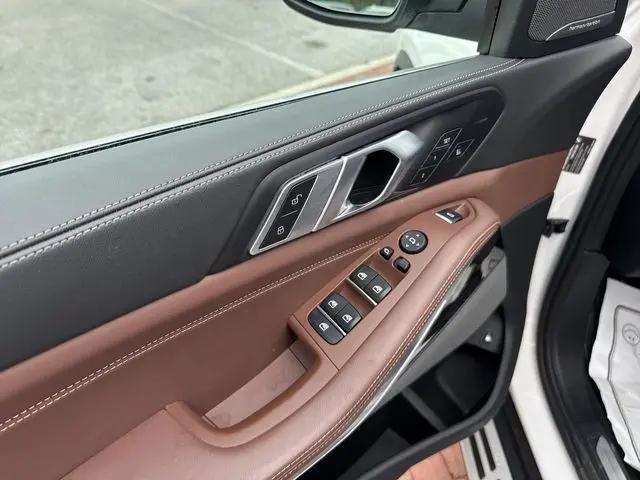 2025 BMW X5 xDrive50e