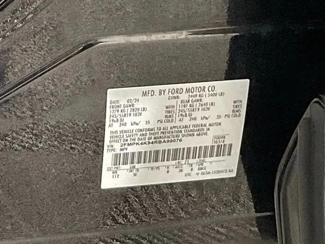 2024 Ford Edge Titanium