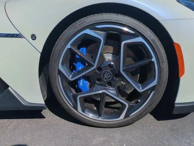 2022 Maserati C20 Standard