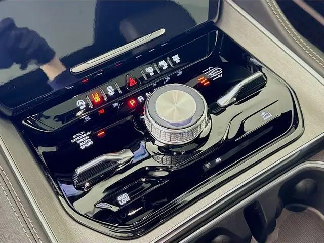 2026 Jeep Grand Wagoneer Upland 4x4