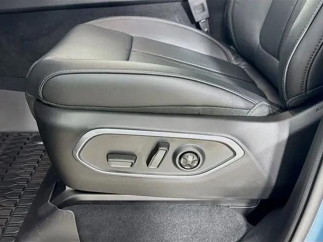 2026 Jeep Grand Wagoneer Upland 4x4