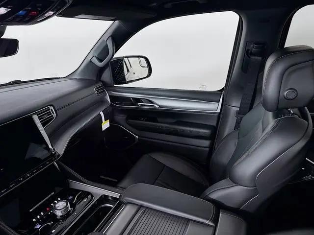 2026 Jeep Grand Wagoneer Upland 4x4