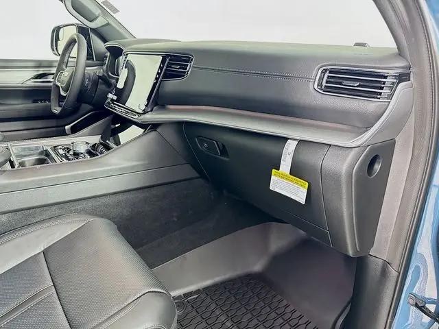2026 Jeep Grand Wagoneer Upland 4x4
