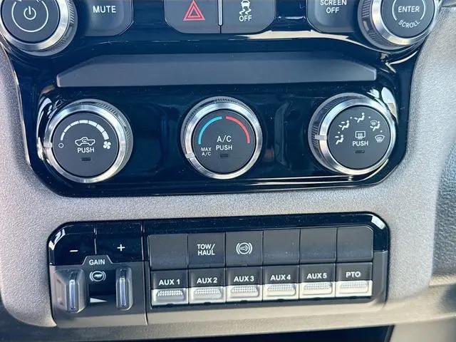 2026 Ram 3500 Tradesman/Big Horn