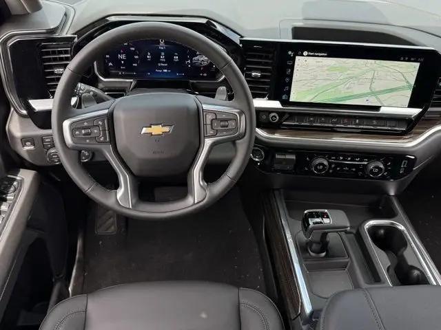 2026 Chevrolet Silverado 1500 4WD Crew Cab Standard Bed LT