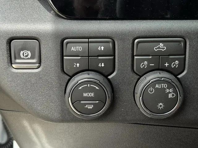 2026 Chevrolet Silverado 1500 4WD Crew Cab Standard Bed LT