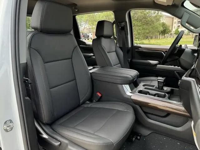 2026 Chevrolet Silverado 1500 4WD Crew Cab Standard Bed LT