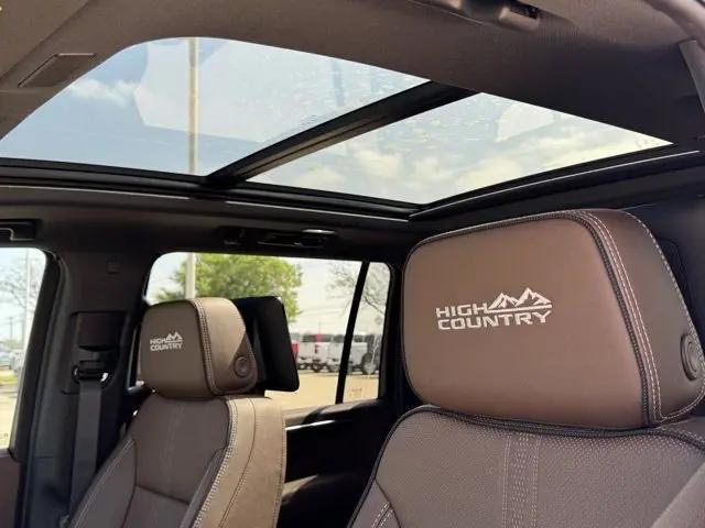 2026 Chevrolet Suburban High Country, 4WD