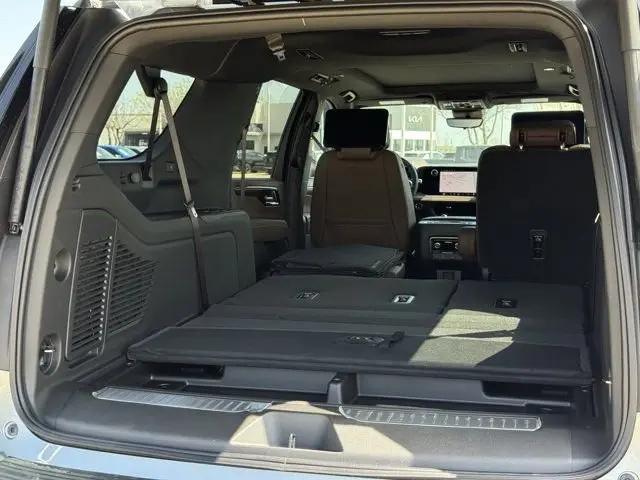2026 Chevrolet Suburban High Country, 4WD